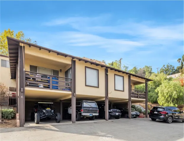 3060 Panorama Road, Riverside, California 92506