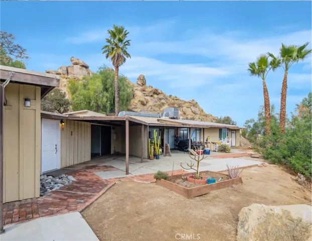 3060 Panorama Road, Riverside, California 92506
