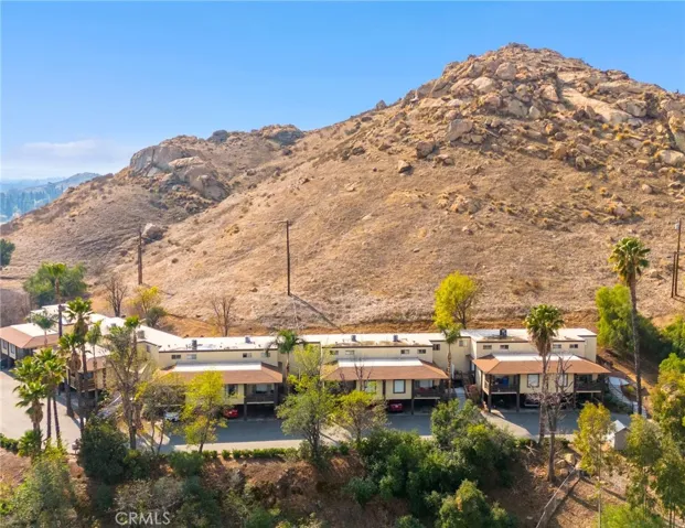 3060 Panorama Road, Riverside, California 92506
