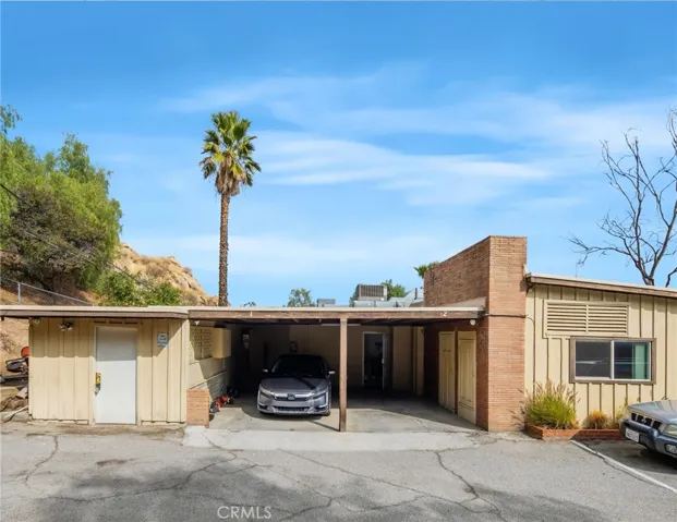 3060 Panorama Road, Riverside, California 92506