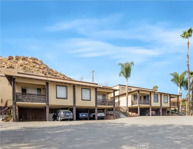 3060 Panorama Road, Riverside, California 92506