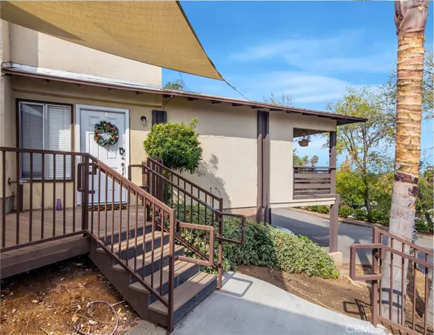 3060 Panorama Road, Riverside, California 92506