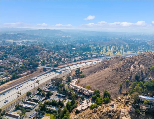 3060 Panorama Road, Riverside, California 92506
