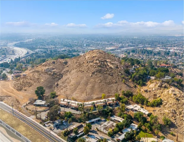 3060 Panorama Road, Riverside, California 92506