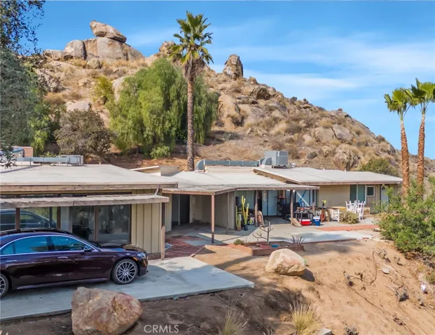 3060 Panorama Road, Riverside, California 92506