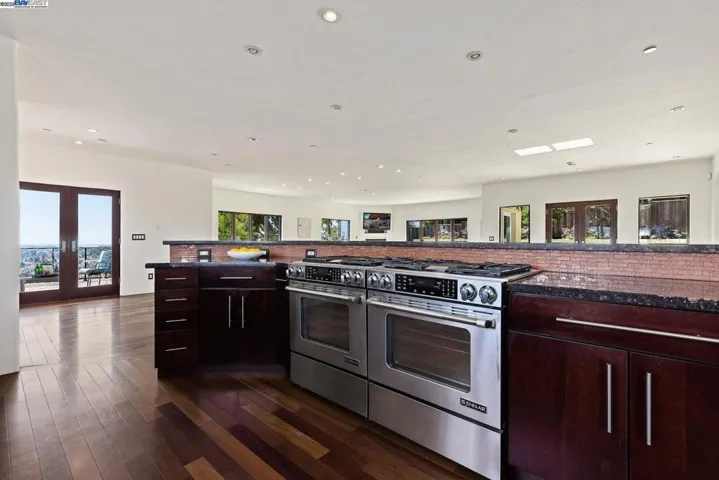 2851 Eugene Ter, Castro Valley, California 94546