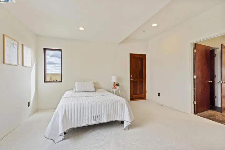 2851 Eugene Ter, Castro Valley, California 94546