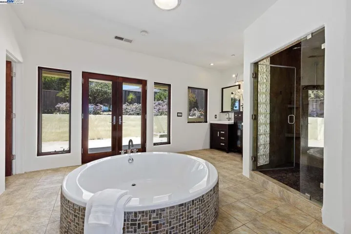 2851 Eugene Ter, Castro Valley, California 94546