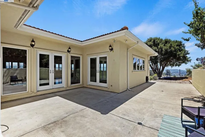 2851 Eugene Ter, Castro Valley, California 94546