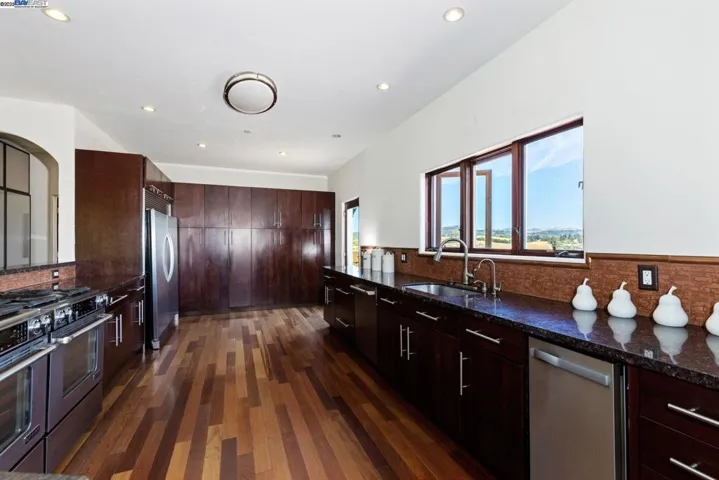 2851 Eugene Ter, Castro Valley, California 94546