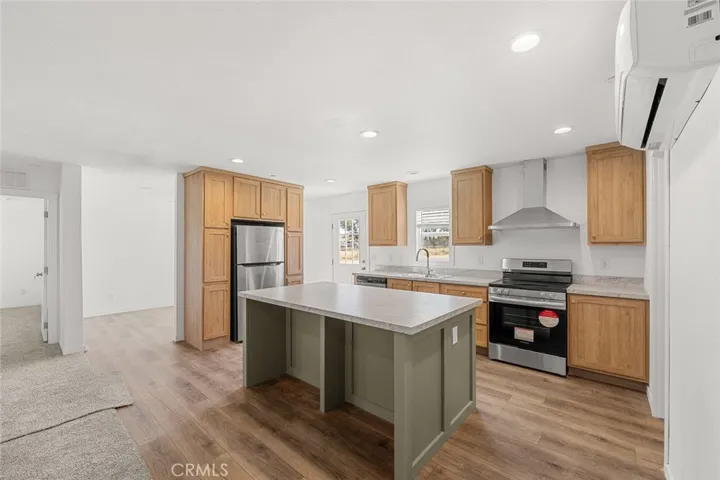 27987 Ellis Avenue, Menifee, California 92585