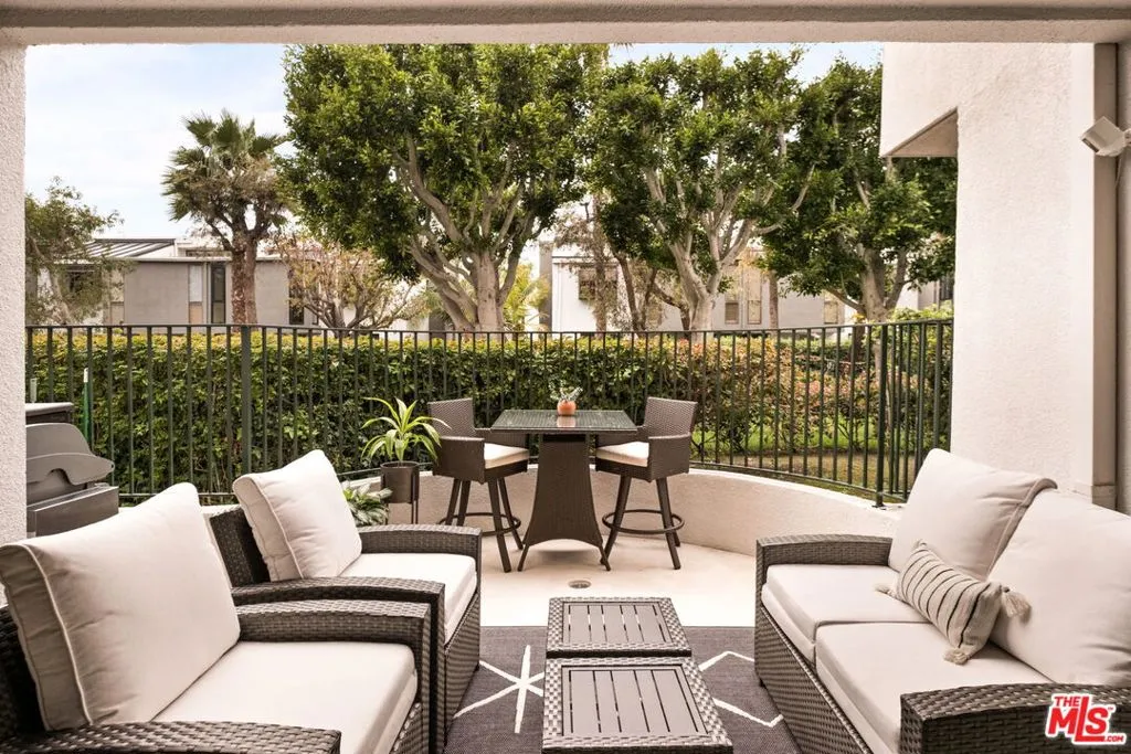 2940 Neilson Way 103, Santa Monica, California 90405 home-pic-7