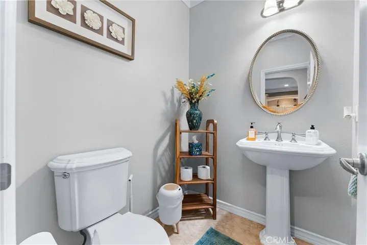 2480 Highwood Road N, Orange, California 92867