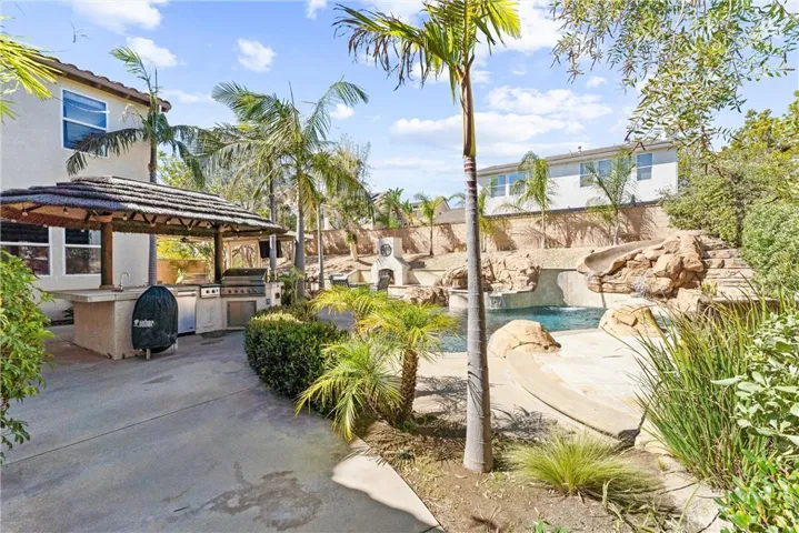 2480 Highwood Road N, Orange, California 92867