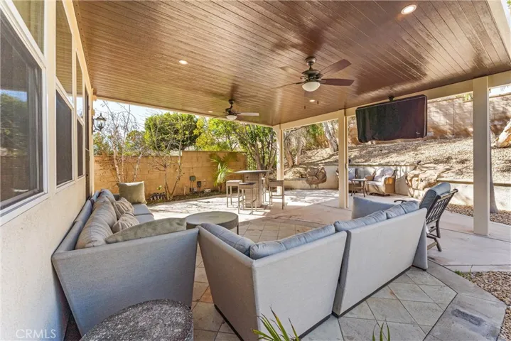 2480 Highwood Road N, Orange, California 92867