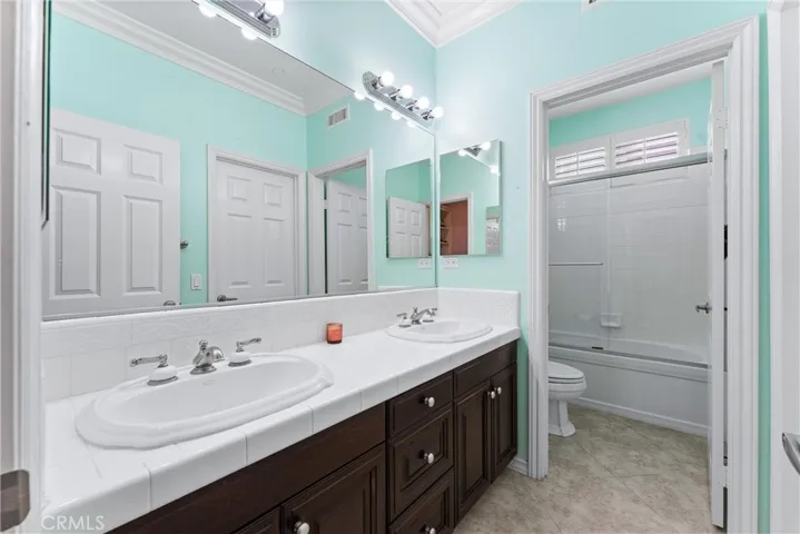 2480 Highwood Road N, Orange, California 92867