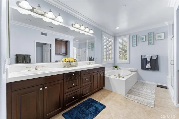 2480 Highwood Road N, Orange, California 92867