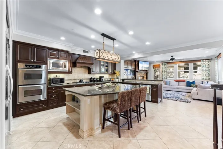 2480 Highwood Road N, Orange, California 92867
