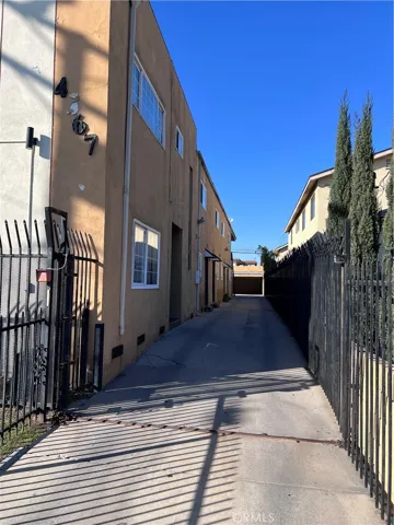 4367 W 142nd Street, Hawthorne, California 90250