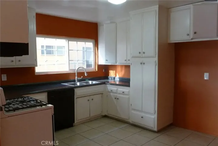 4367 W 142nd Street, Hawthorne, California 90250