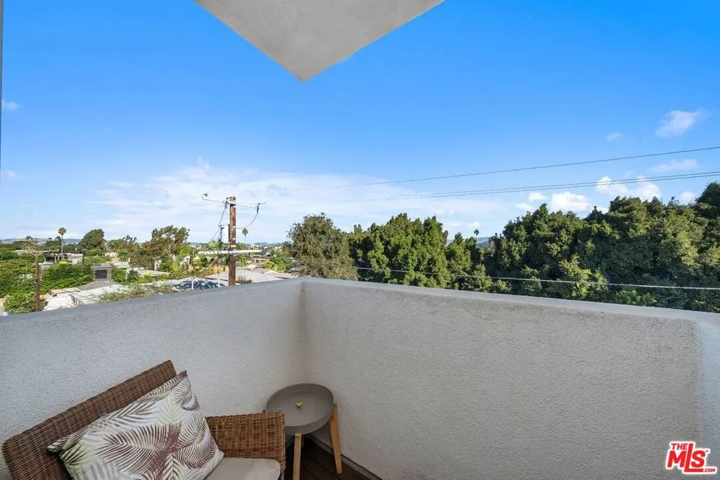 4912 1/2 S Centinela Avenue, Los Angeles, California 90066 home-pic-31