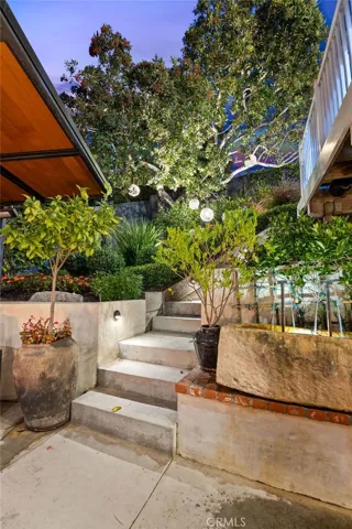 680 Temple Hills Drive, Laguna Beach, California 92651