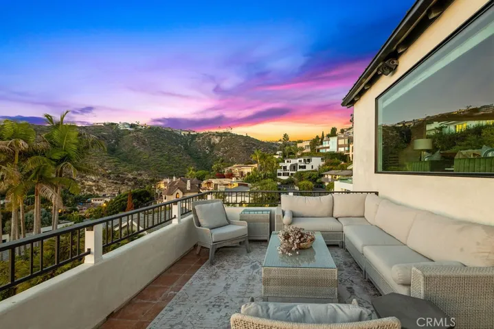 680 Temple Hills Drive, Laguna Beach, California 92651