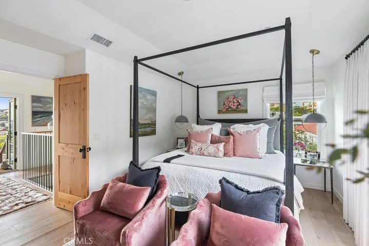 680 Temple Hills Drive, Laguna Beach, California 92651
