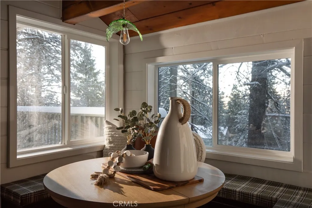 1149 Scenic Way, Rimforest, California 92378 home-pic-1