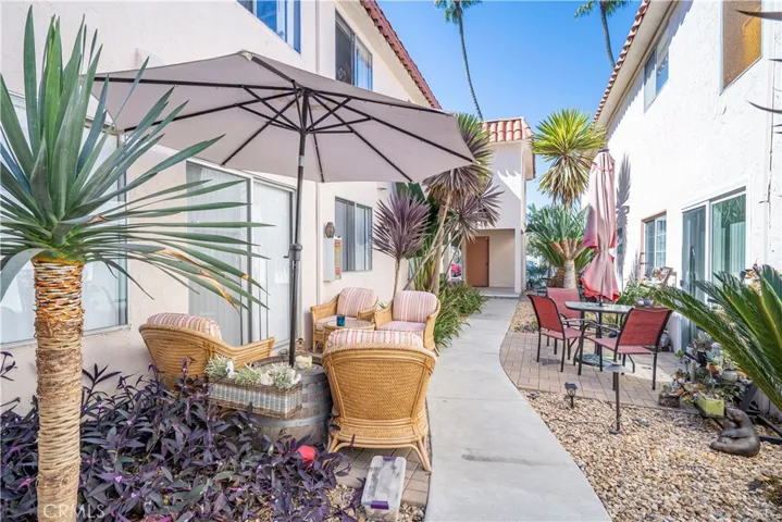 1102 Central Avenue, Seal Beach, California 90740