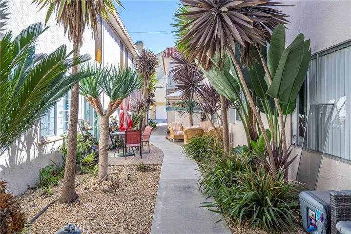 1102 Central Avenue, Seal Beach, California 90740