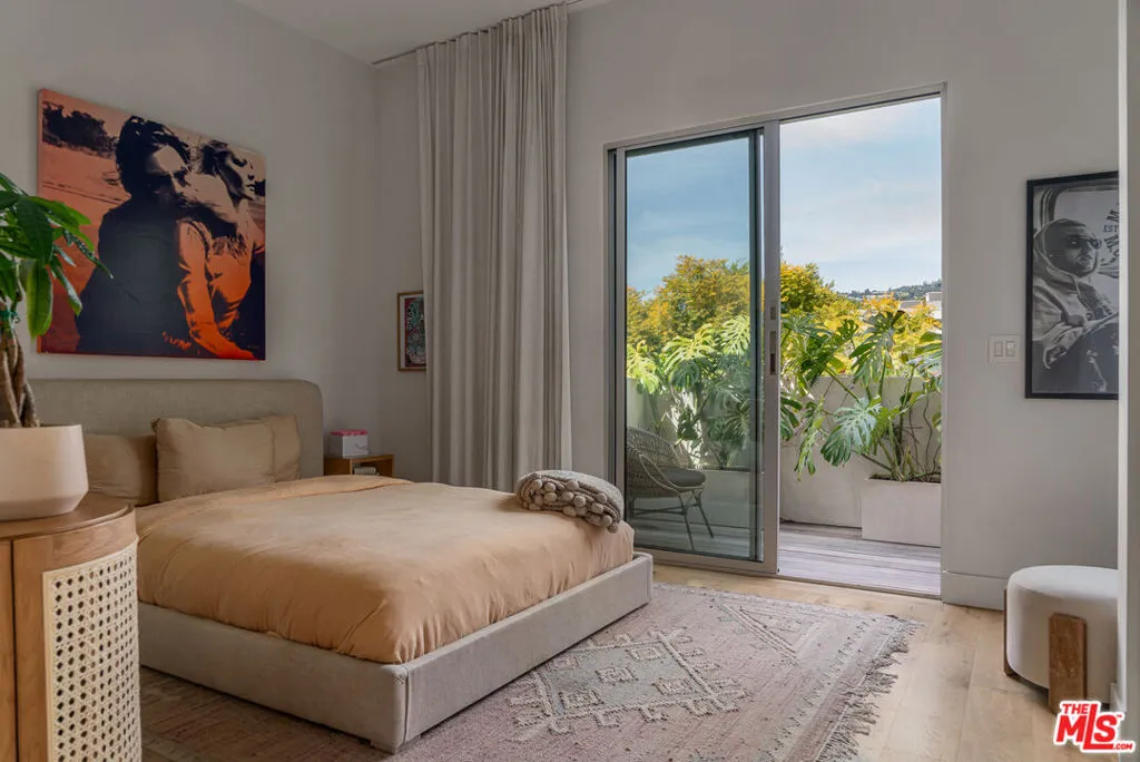 8756 Ashcroft Avenue, West Hollywood, California 90048 home-pic-12
