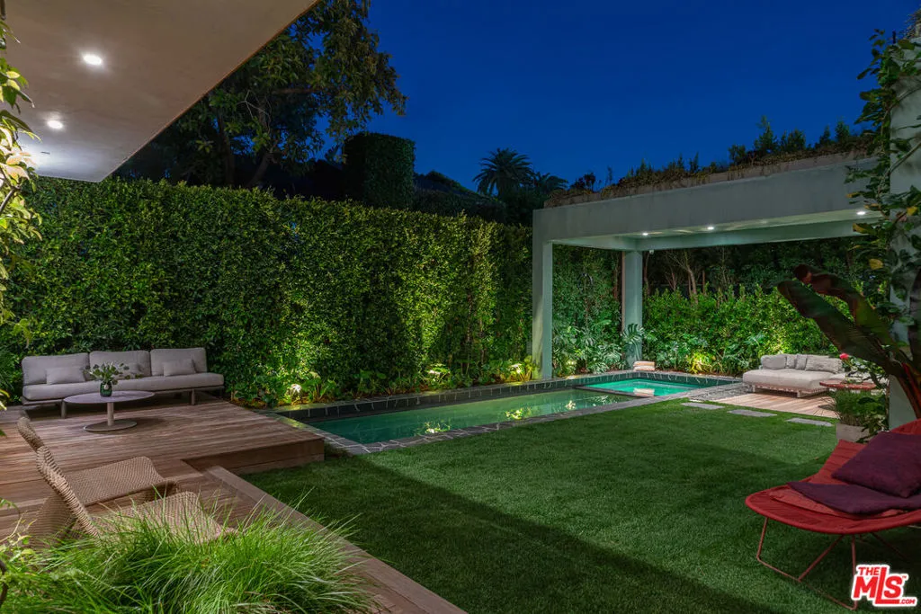 8756 Ashcroft Avenue, West Hollywood, California 90048 home-pic-17