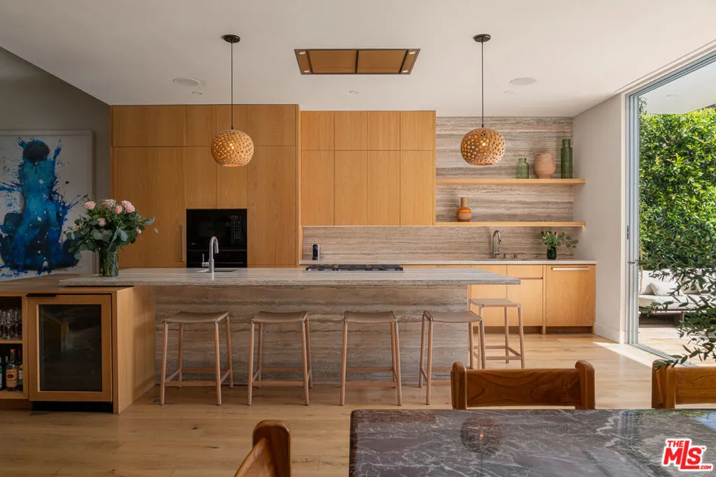 8756 Ashcroft Avenue, West Hollywood, California 90048 home-pic-3