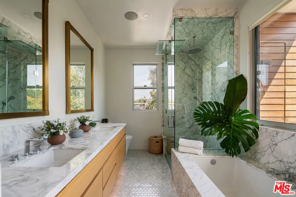 8756 Ashcroft Avenue, West Hollywood, California 90048 home-pic-13