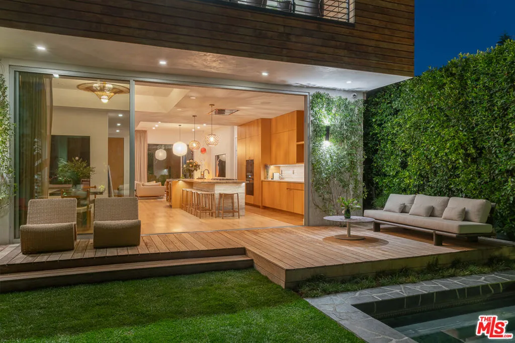 8756 Ashcroft Avenue, West Hollywood, California 90048 home-pic-19
