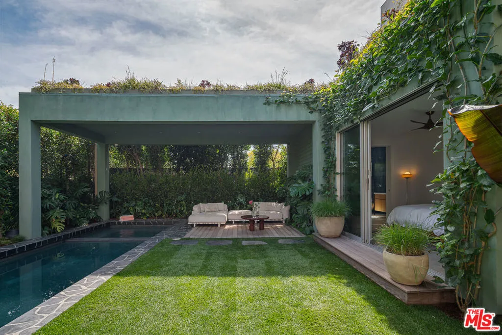 8756 Ashcroft Avenue, West Hollywood, California 90048 home-pic-9