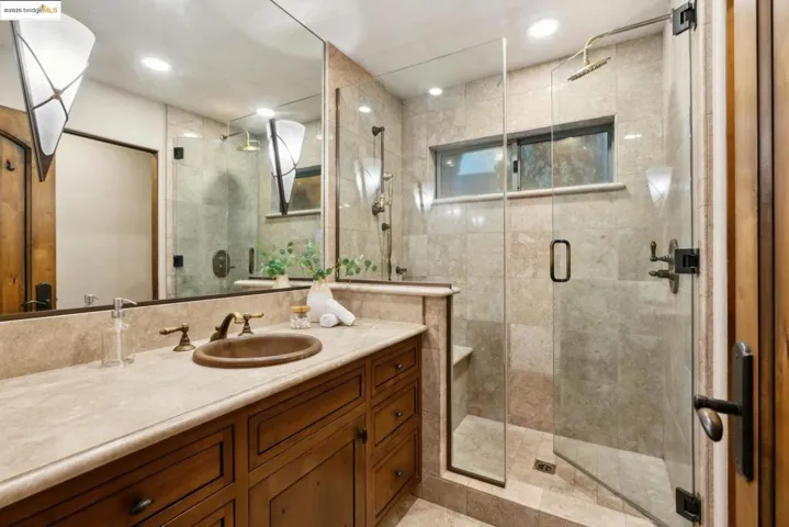 6 Perth Pl, Berkeley, California 94705