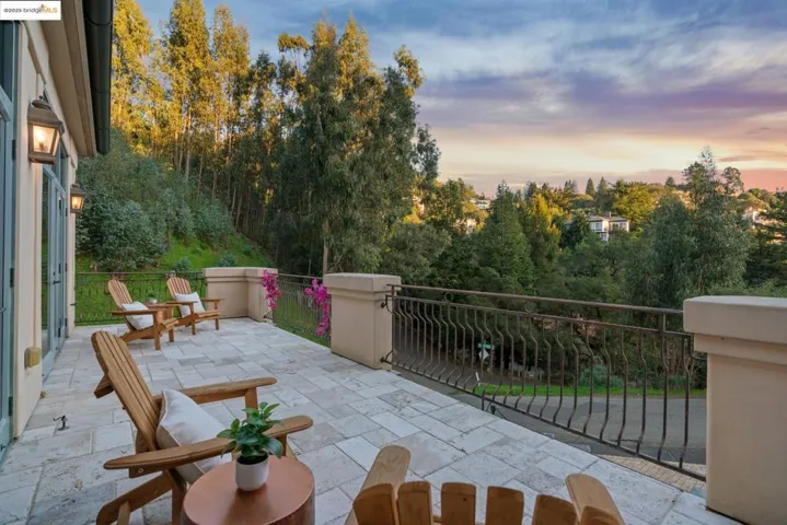 6 Perth Pl, Berkeley, California 94705