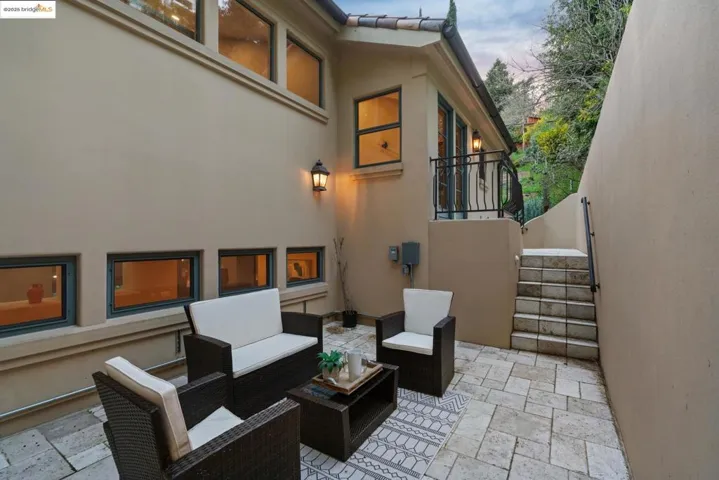 6 Perth Pl, Berkeley, California 94705