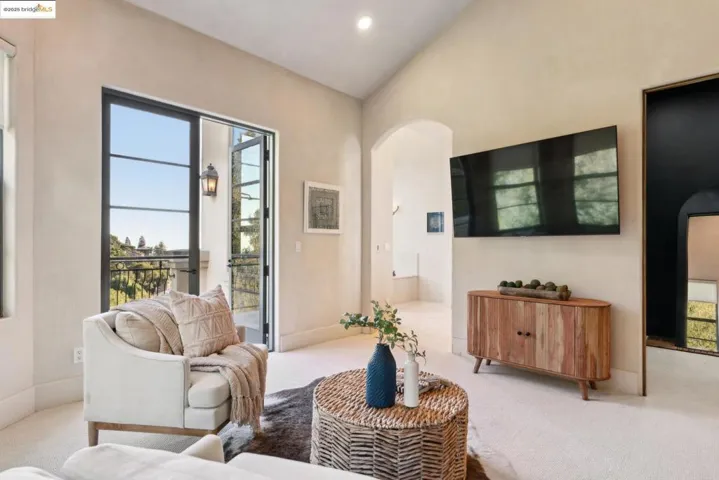 6 Perth Pl, Berkeley, California 94705