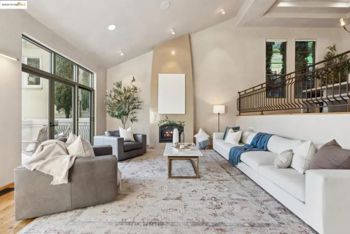 6 Perth Pl, Berkeley, California 94705