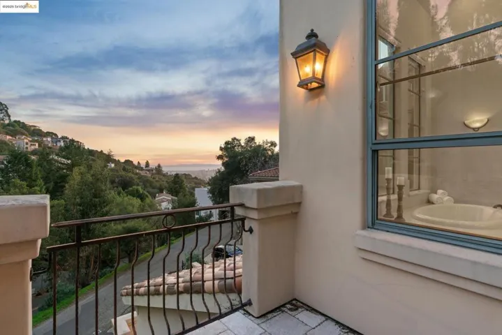 6 Perth Pl, Berkeley, California 94705