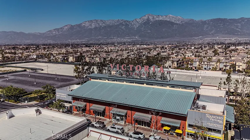15946 Sunburst Drive, Fontana, California 92336