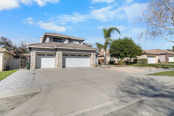 15946 Sunburst Drive, Fontana, California 92336