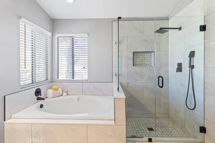 15946 Sunburst Drive, Fontana, California 92336