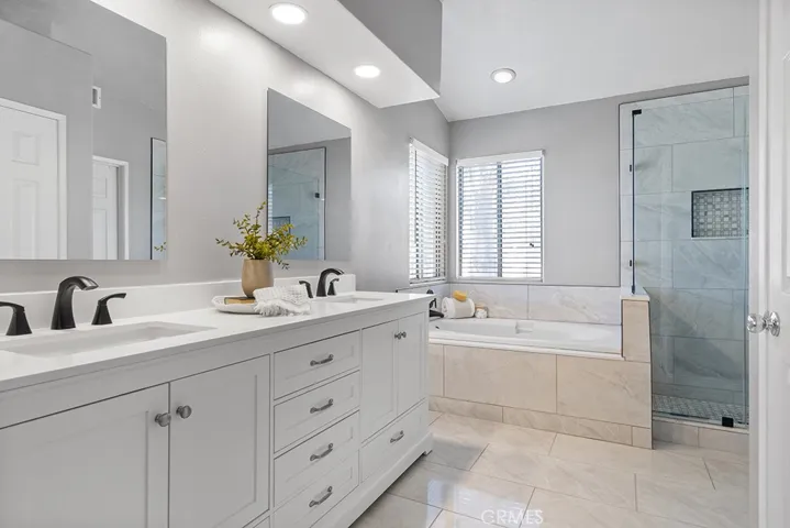 15946 Sunburst Drive, Fontana, California 92336