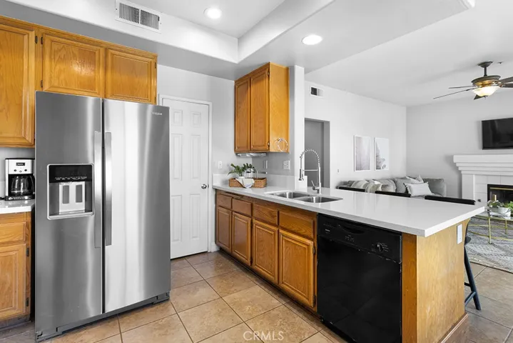 15946 Sunburst Drive, Fontana, California 92336
