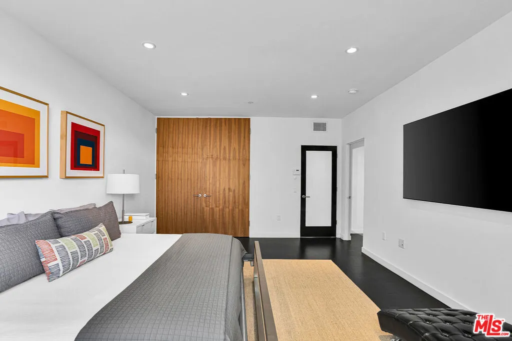 125 Pacific Street 8, Santa Monica, California 90405 home-pic-13