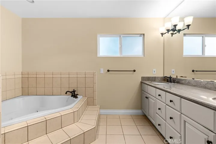Primary bathroom soaking tub